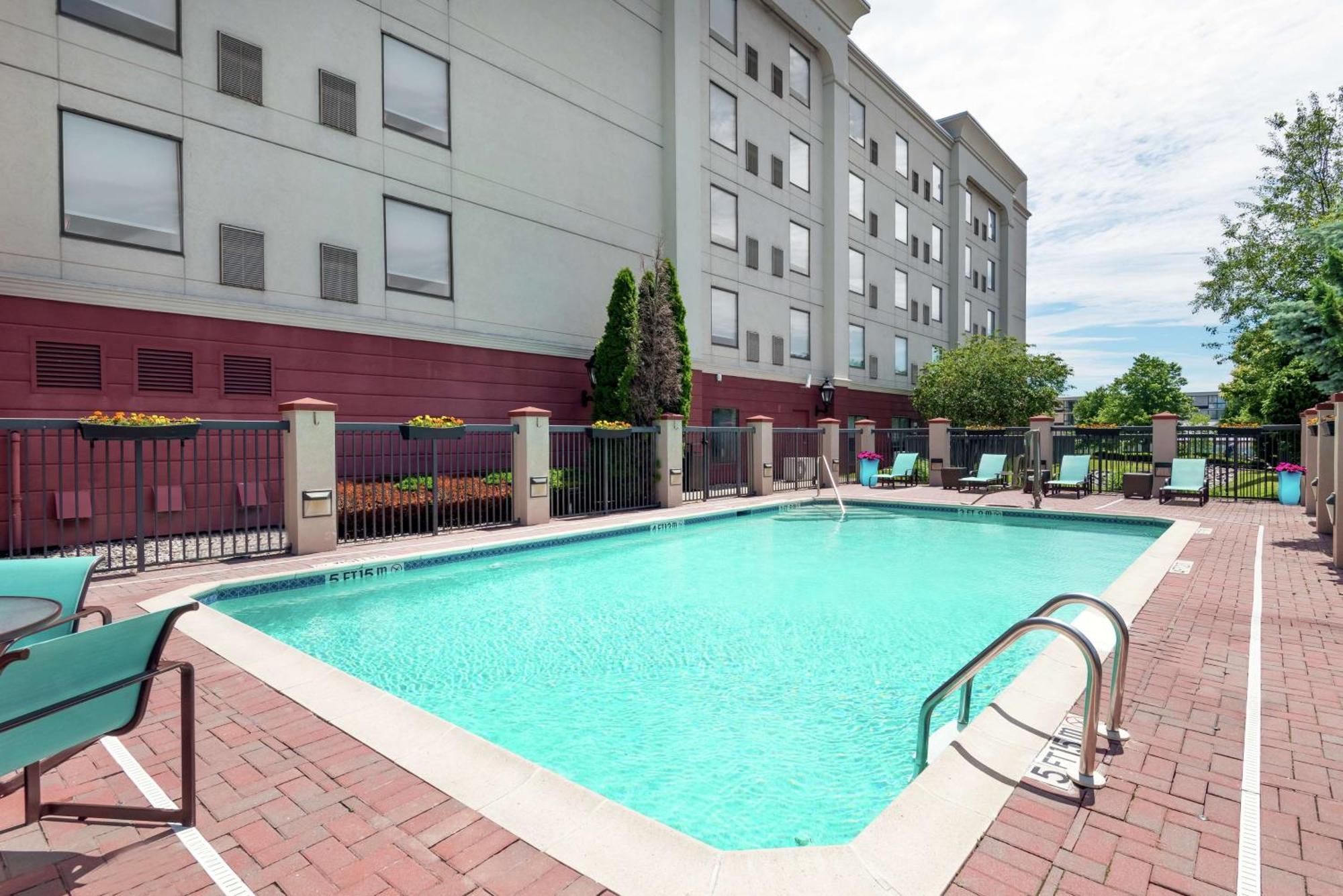 Hampton Inn South Plainfield-Piscataway Exterior foto